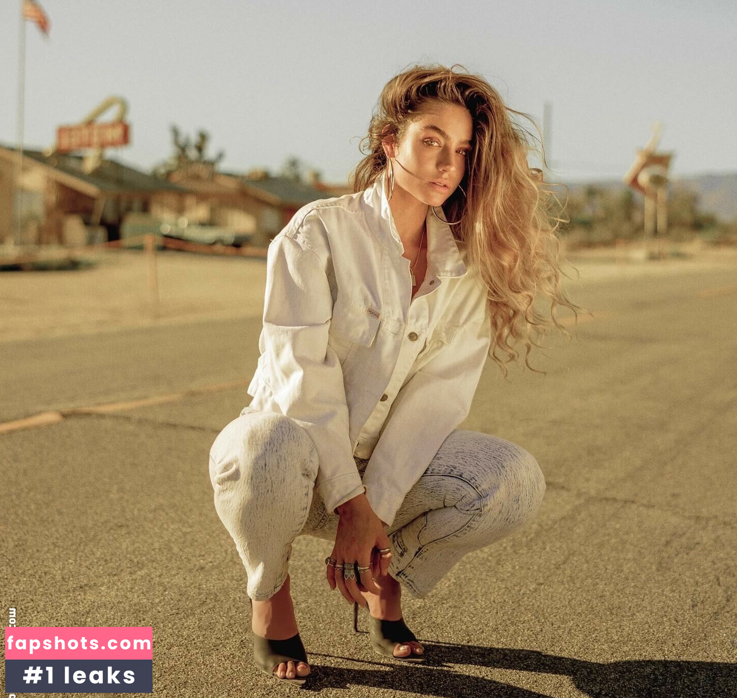 Sommer Ray gallery photo #20