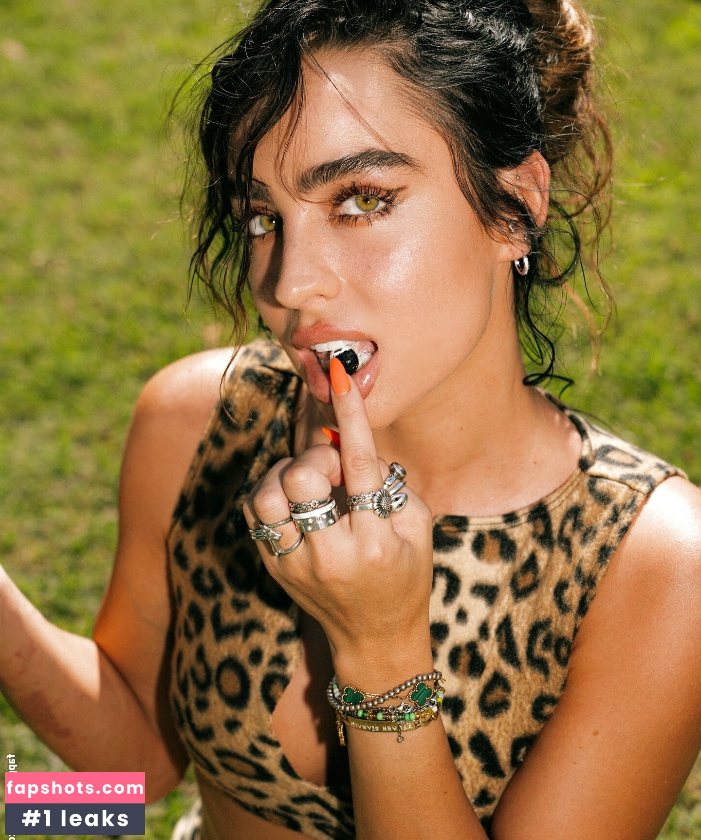 Sommer Ray gallery photo #207