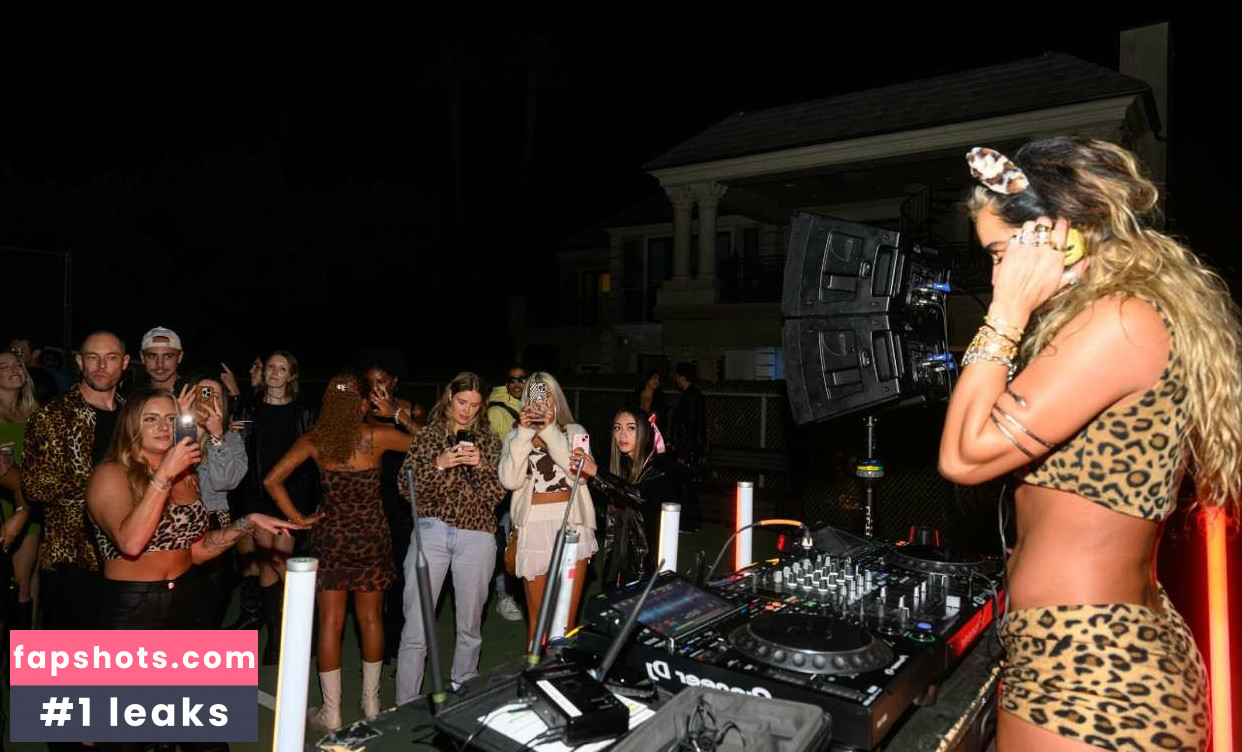 Sommer Ray gallery photo #392