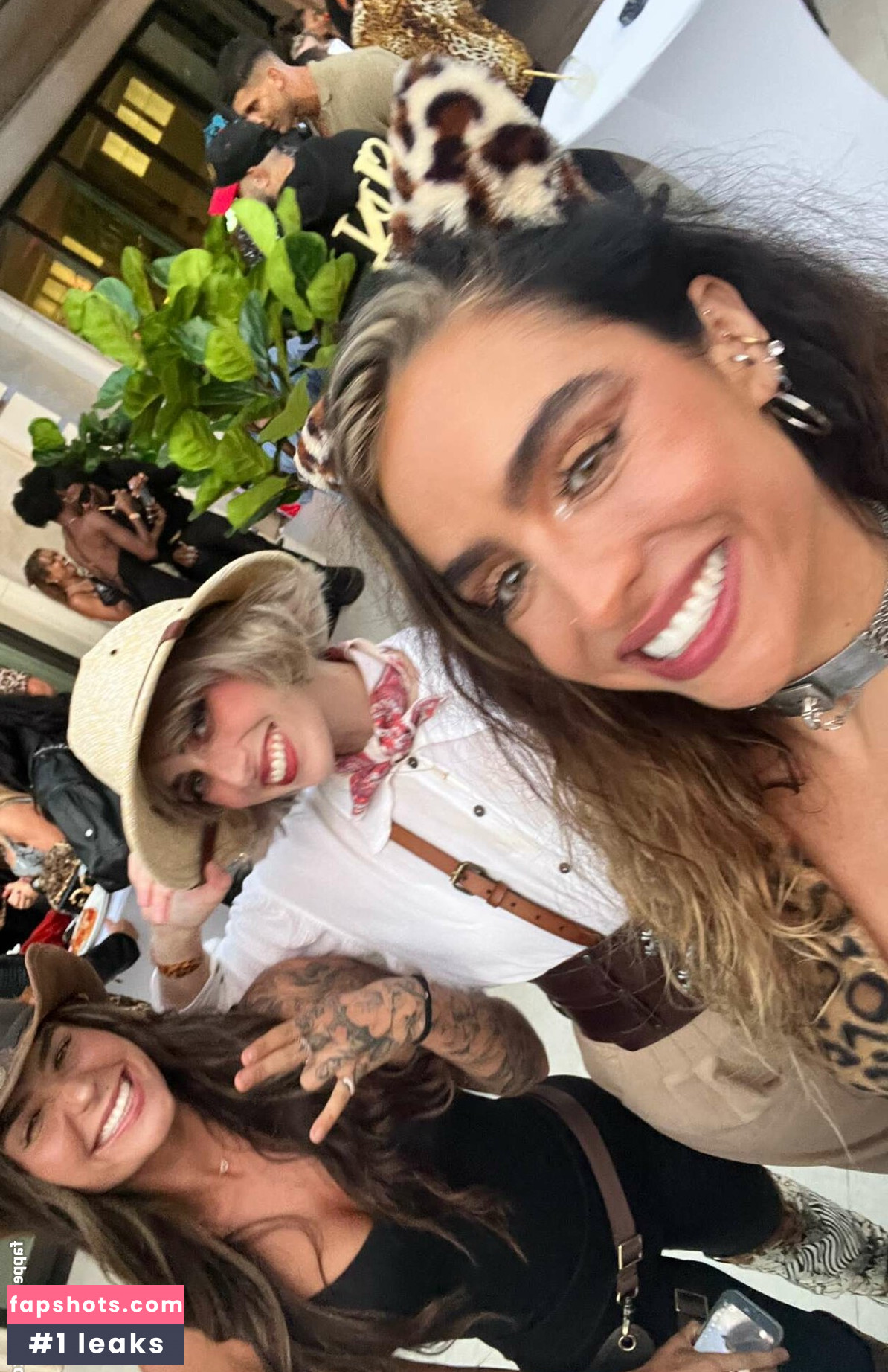 Sommer Ray gallery photo #395