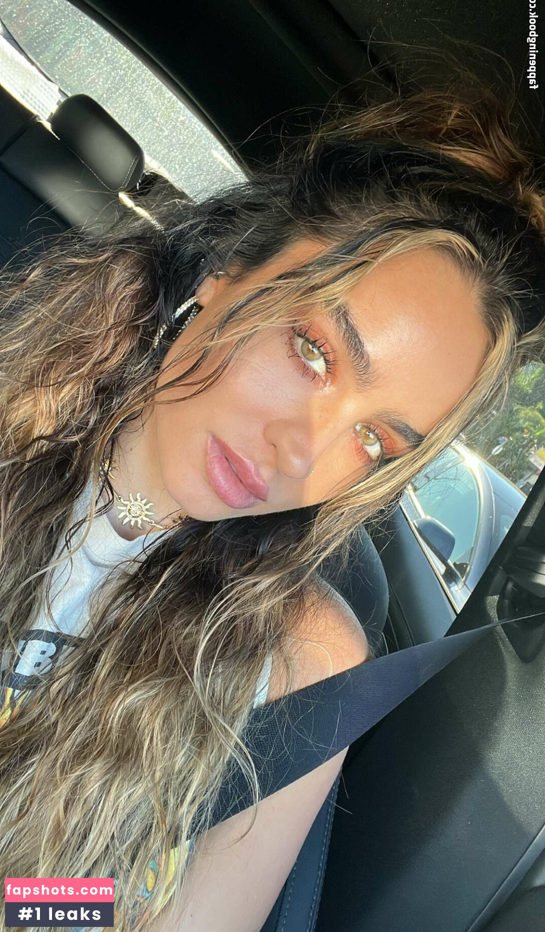 Sommer Ray gallery photo #432