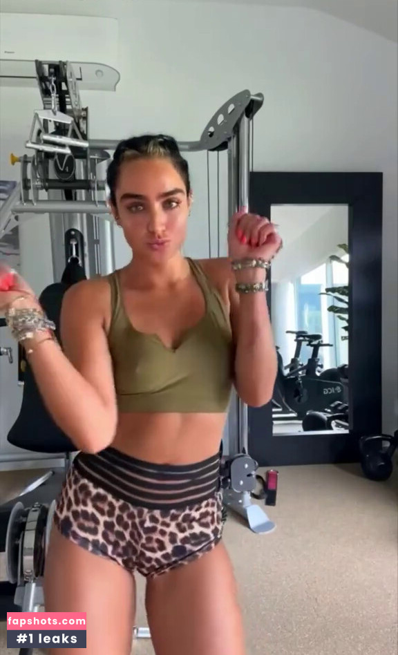 Sommer Ray gallery photo #443