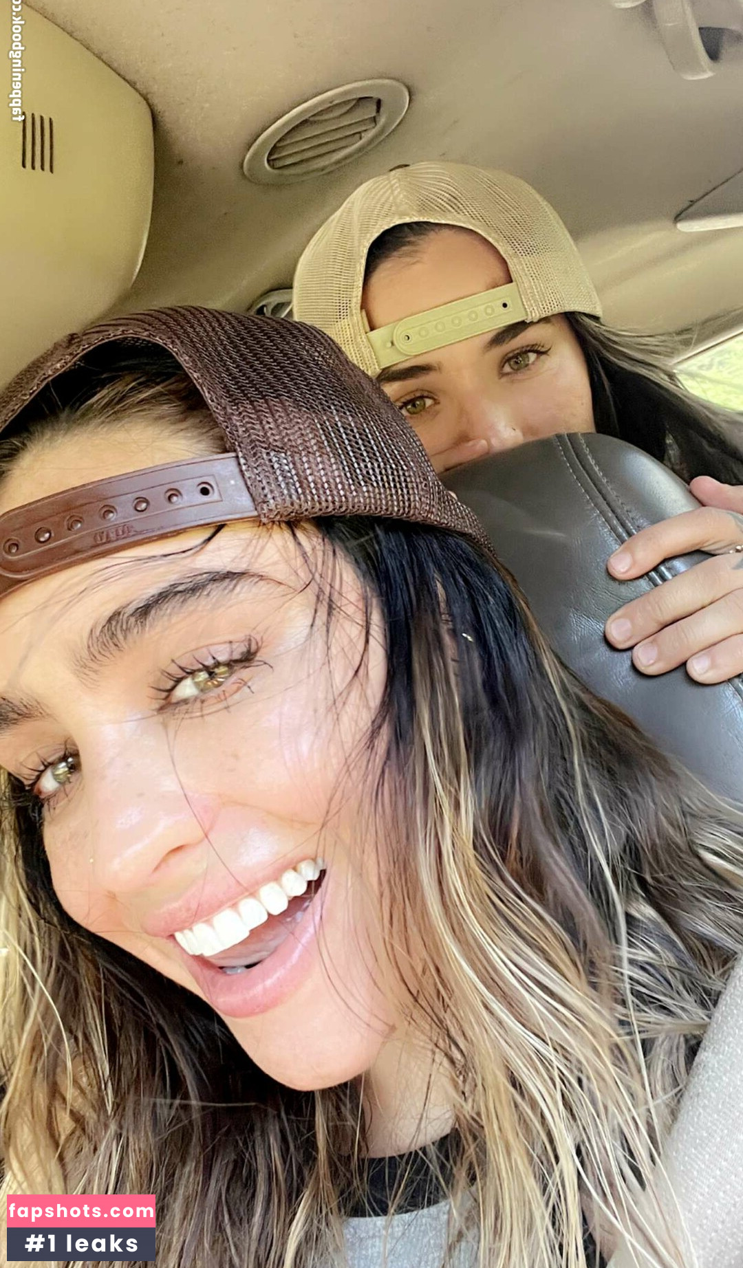 Sommer Ray gallery photo #489