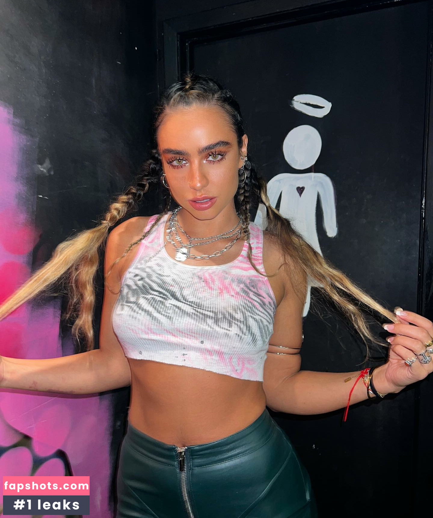 Sommer Ray gallery photo #512