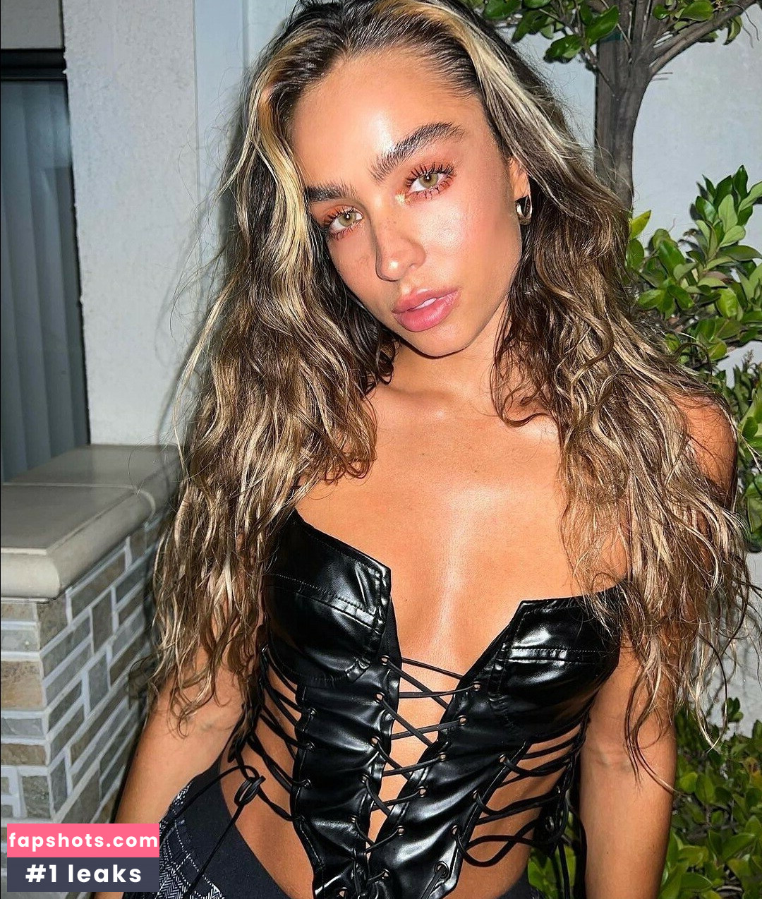 Sommer Ray gallery photo #527