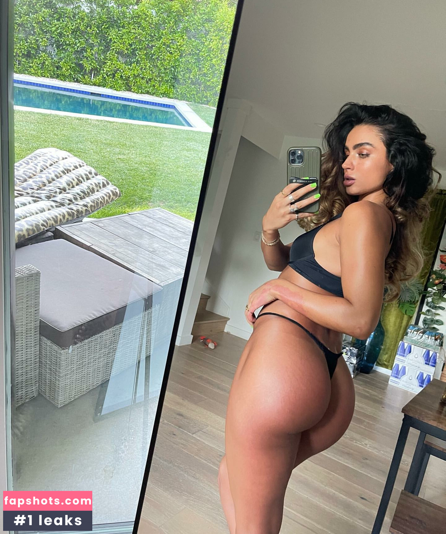 Sommer Ray gallery photo #570