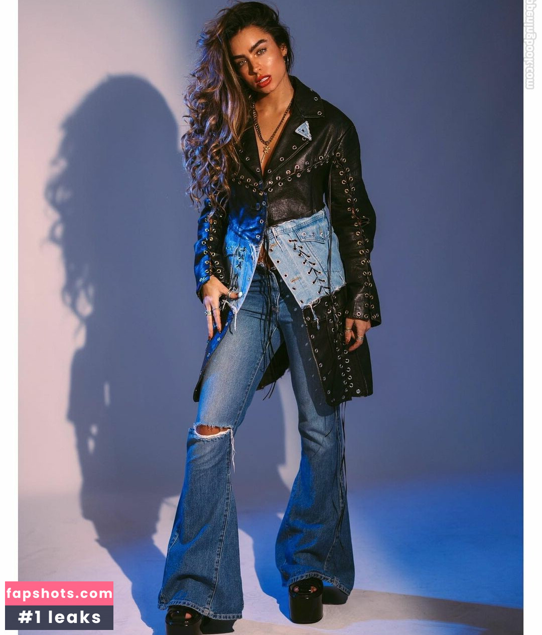 Sommer Ray gallery photo #610