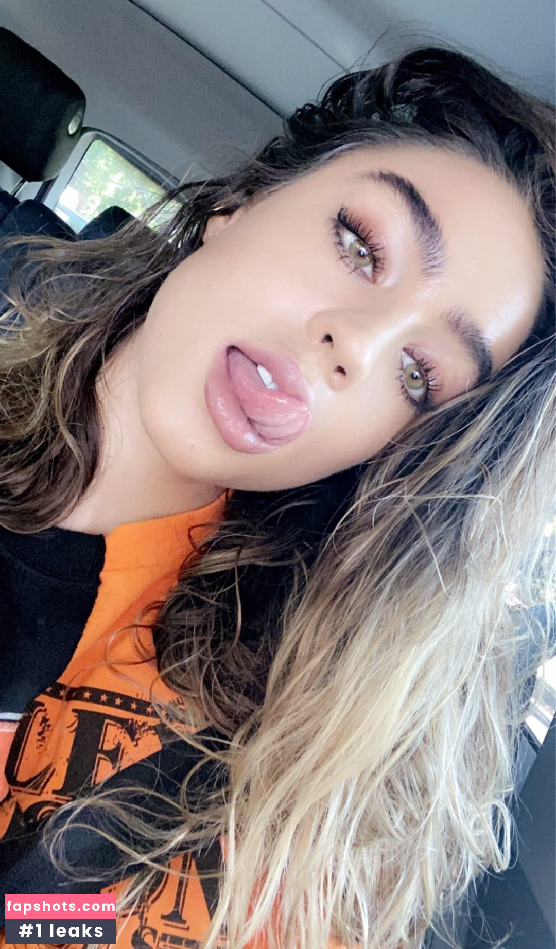 Sommer Ray gallery photo #756