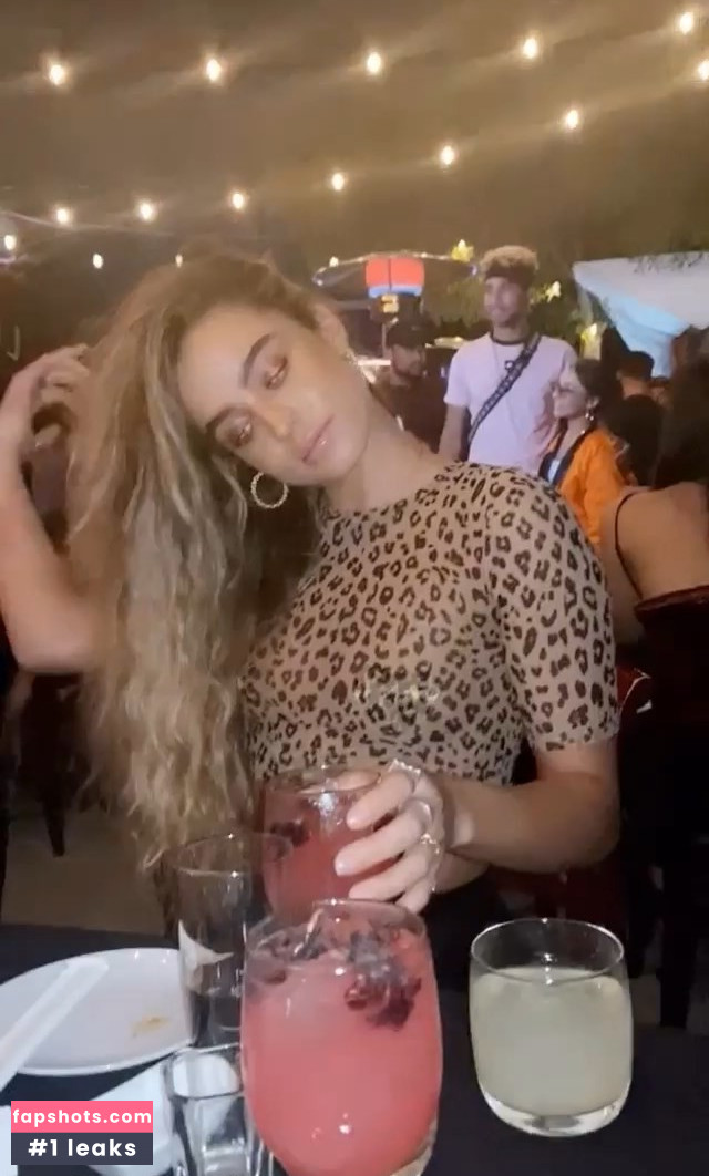 Sommer Ray gallery photo #889