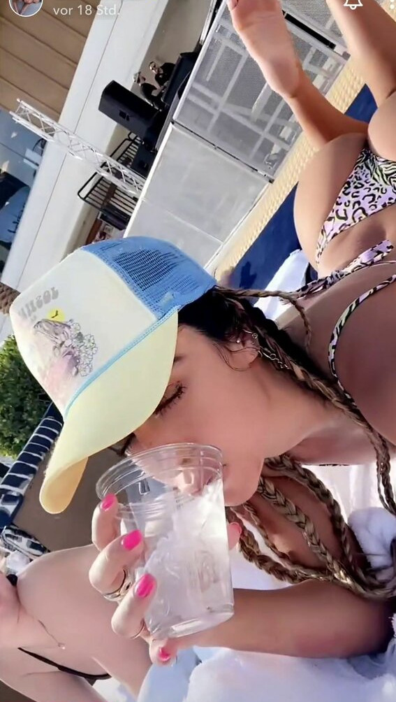 sommer-ray gallery photo #2268