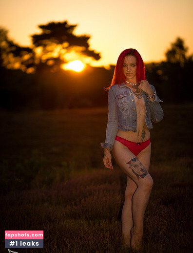 son_ia_belle gallery photo #2