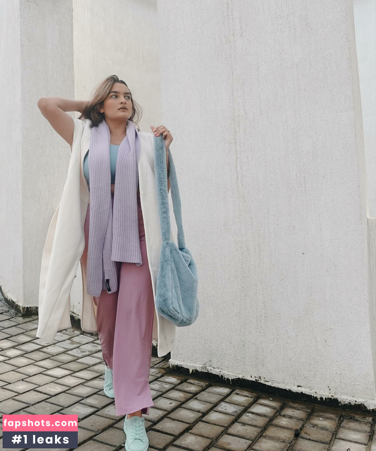 Sonali Malhotra gallery photo #25