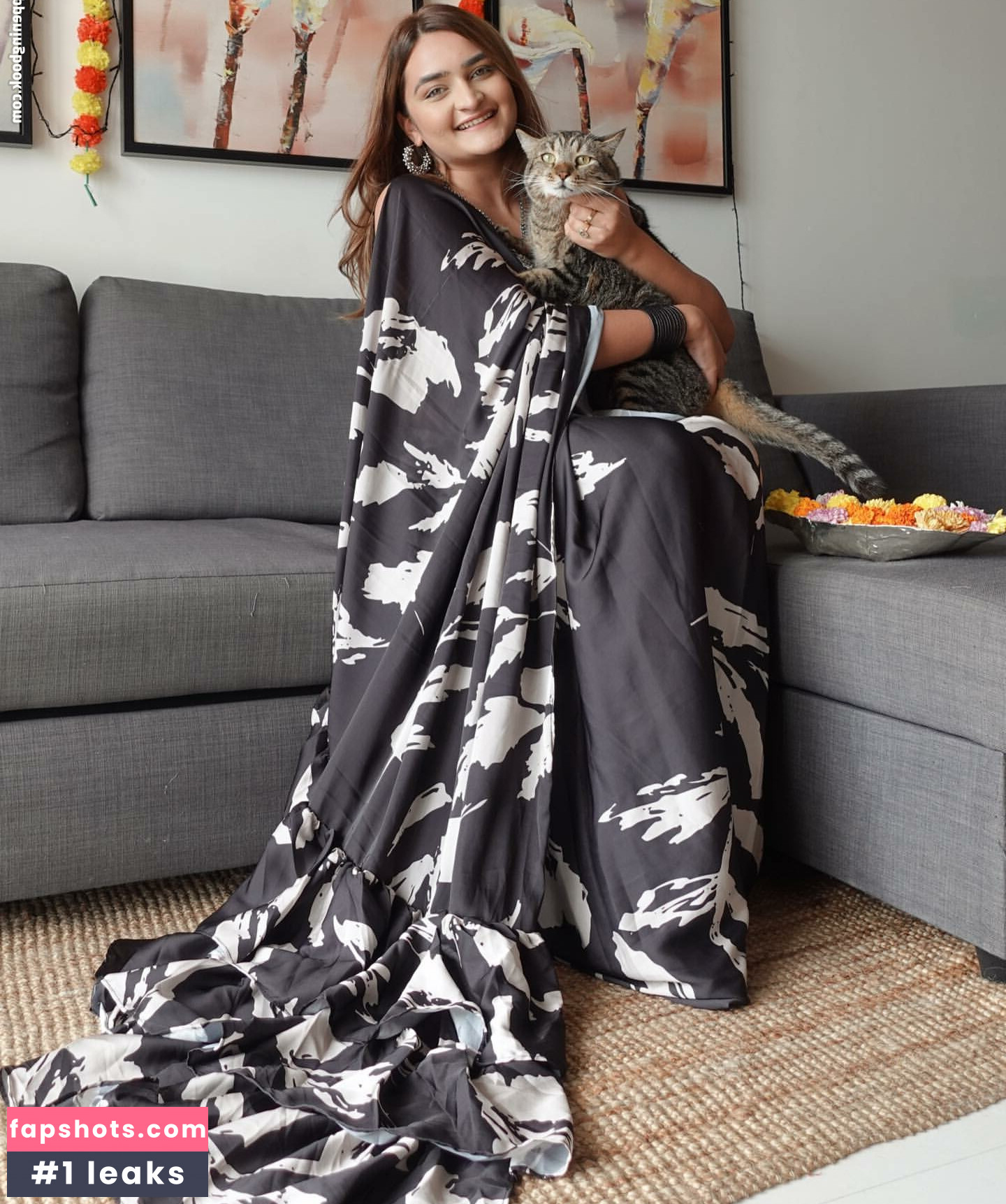 Sonali Malhotra gallery photo #7