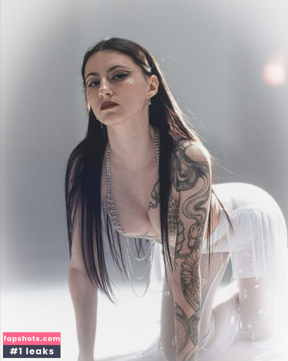 Sonasheka nude babe gallery