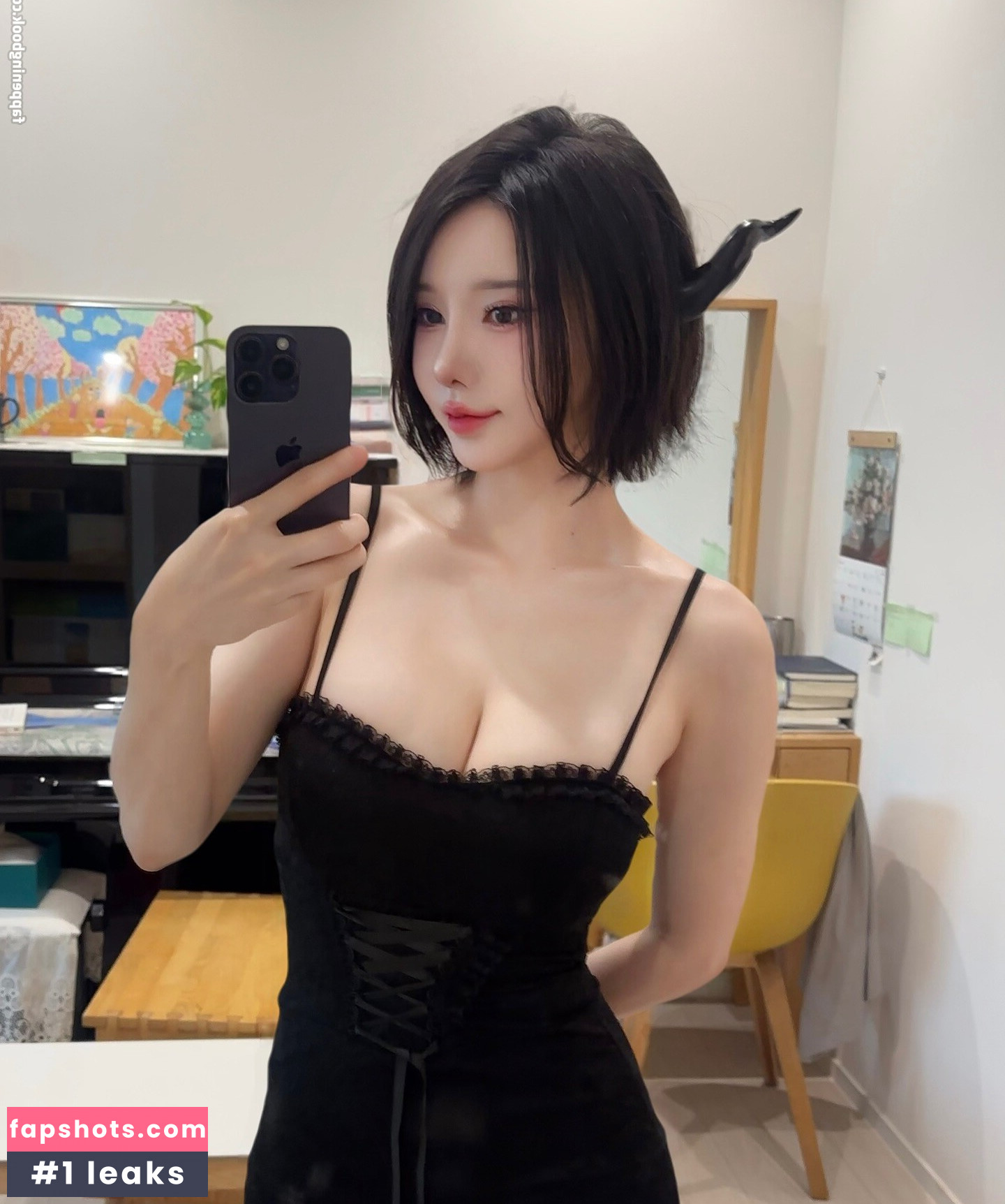 Song Ju A gallery photo #2