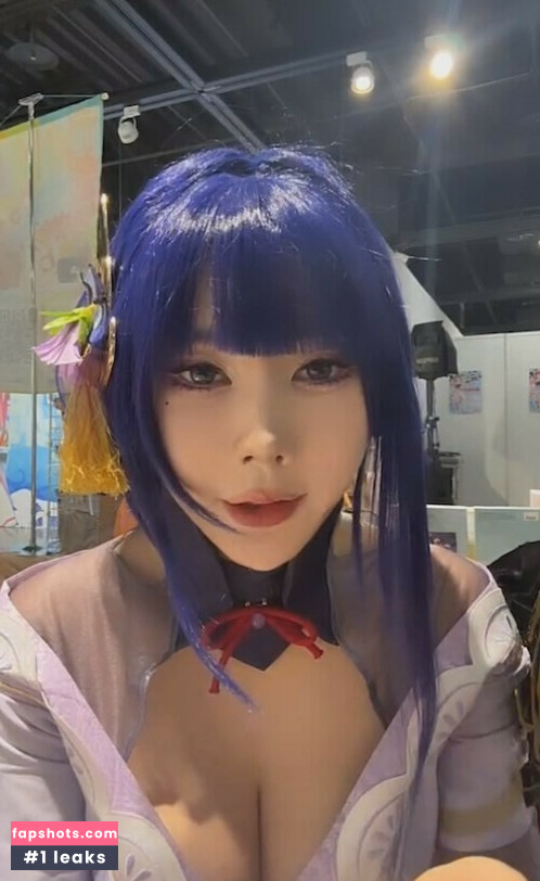 Song Ju A gallery photo #13