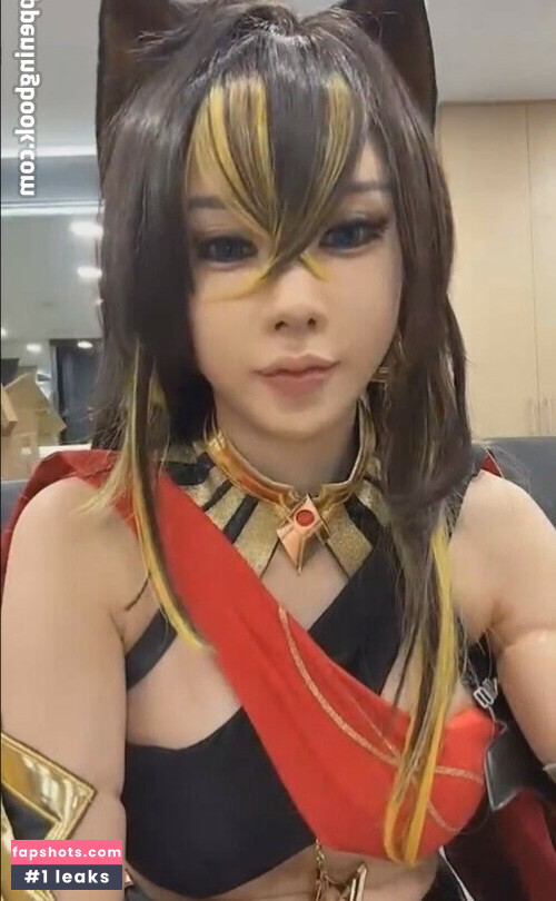 Song Ju A gallery photo #9