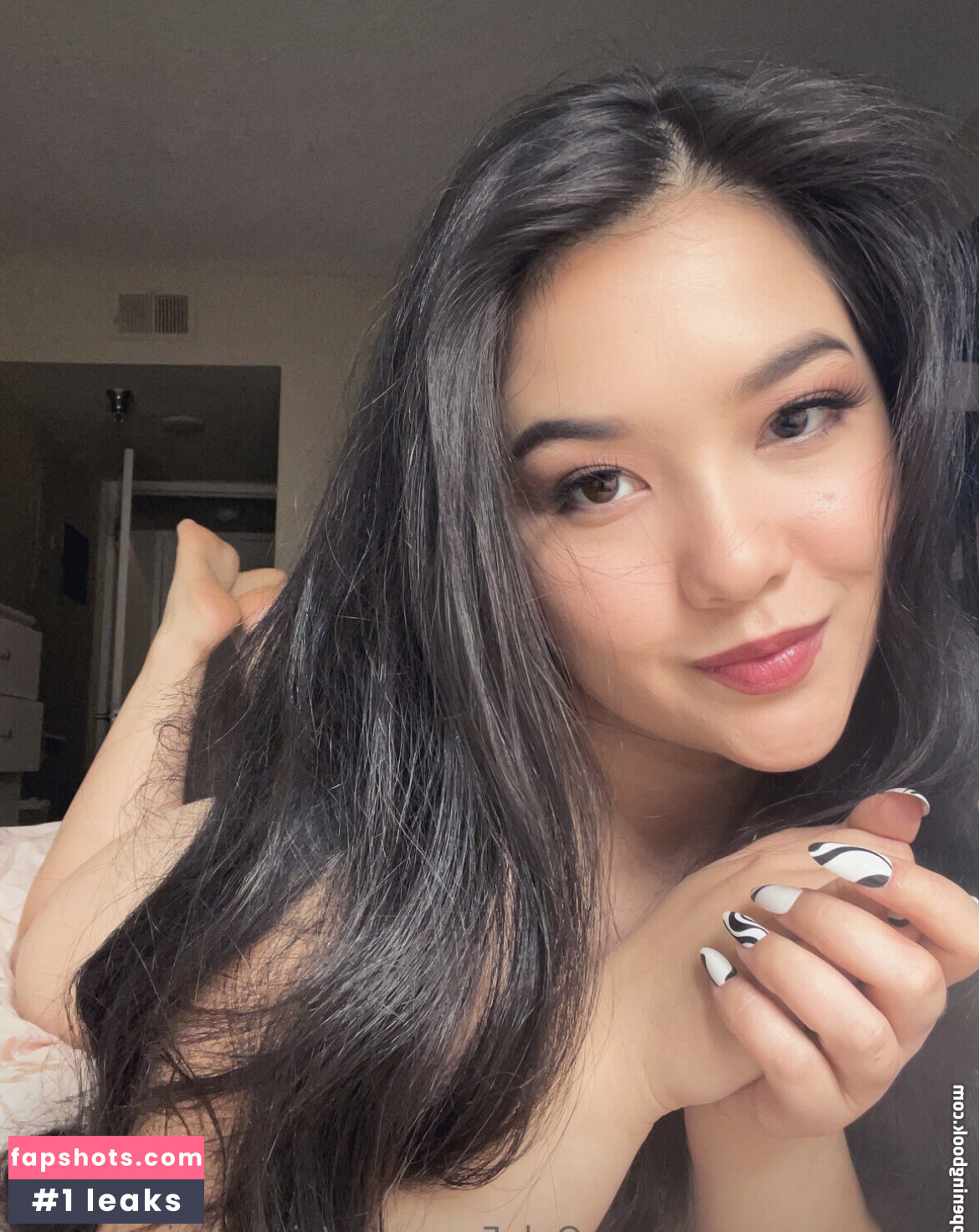 Sonia Elsie ASMR gallery photo #49