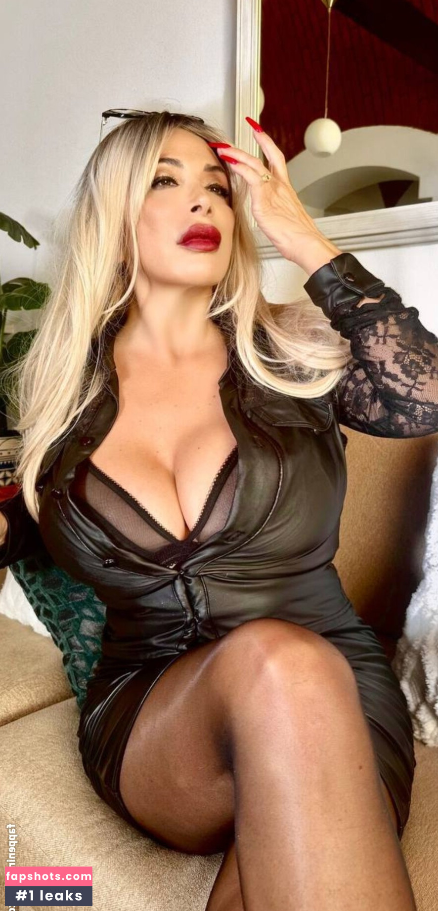 Sonia Grey Nude Leaks OnlyFans Photos #13 - LeakJerk