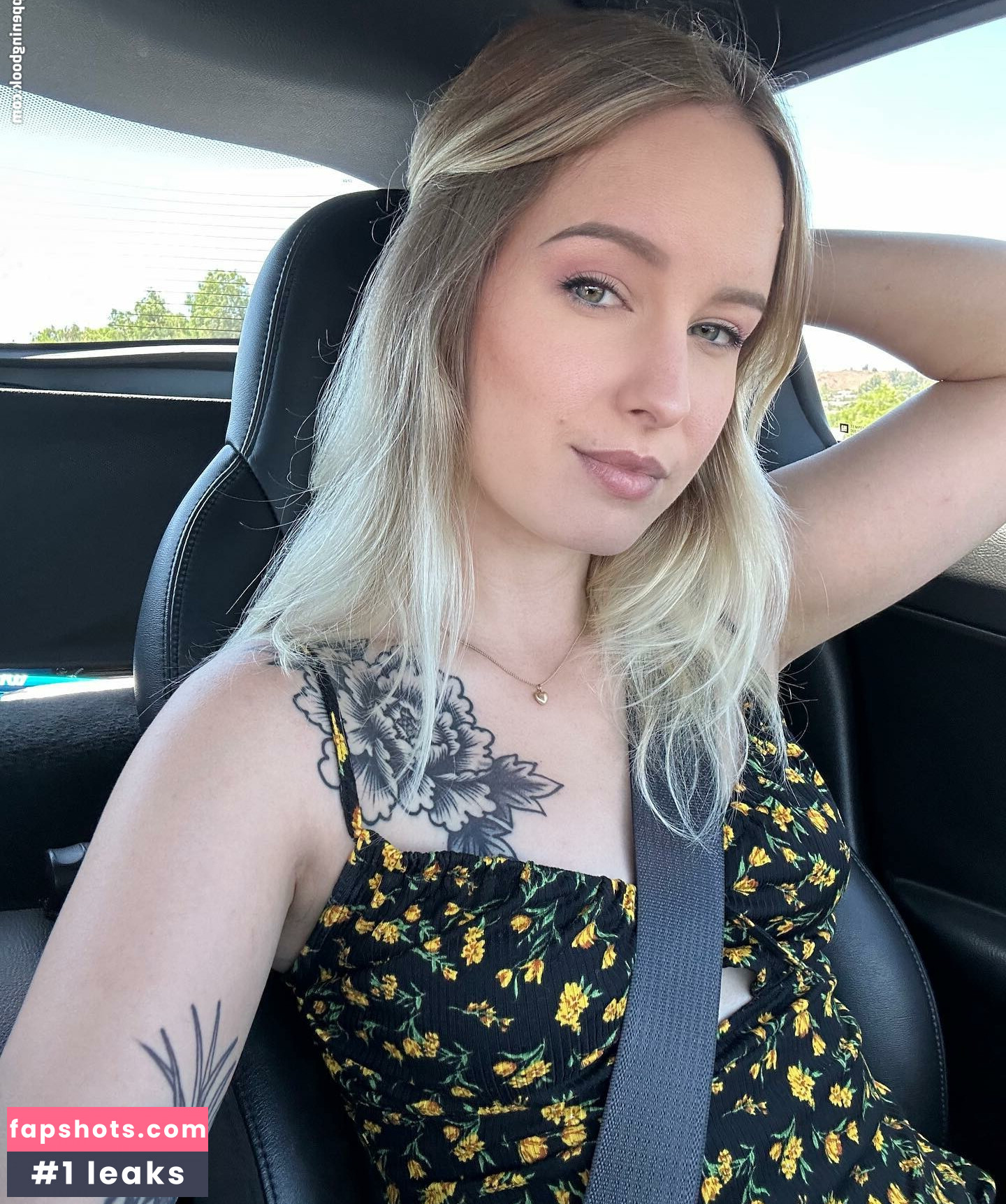 Sonja Reid gallery photo #107