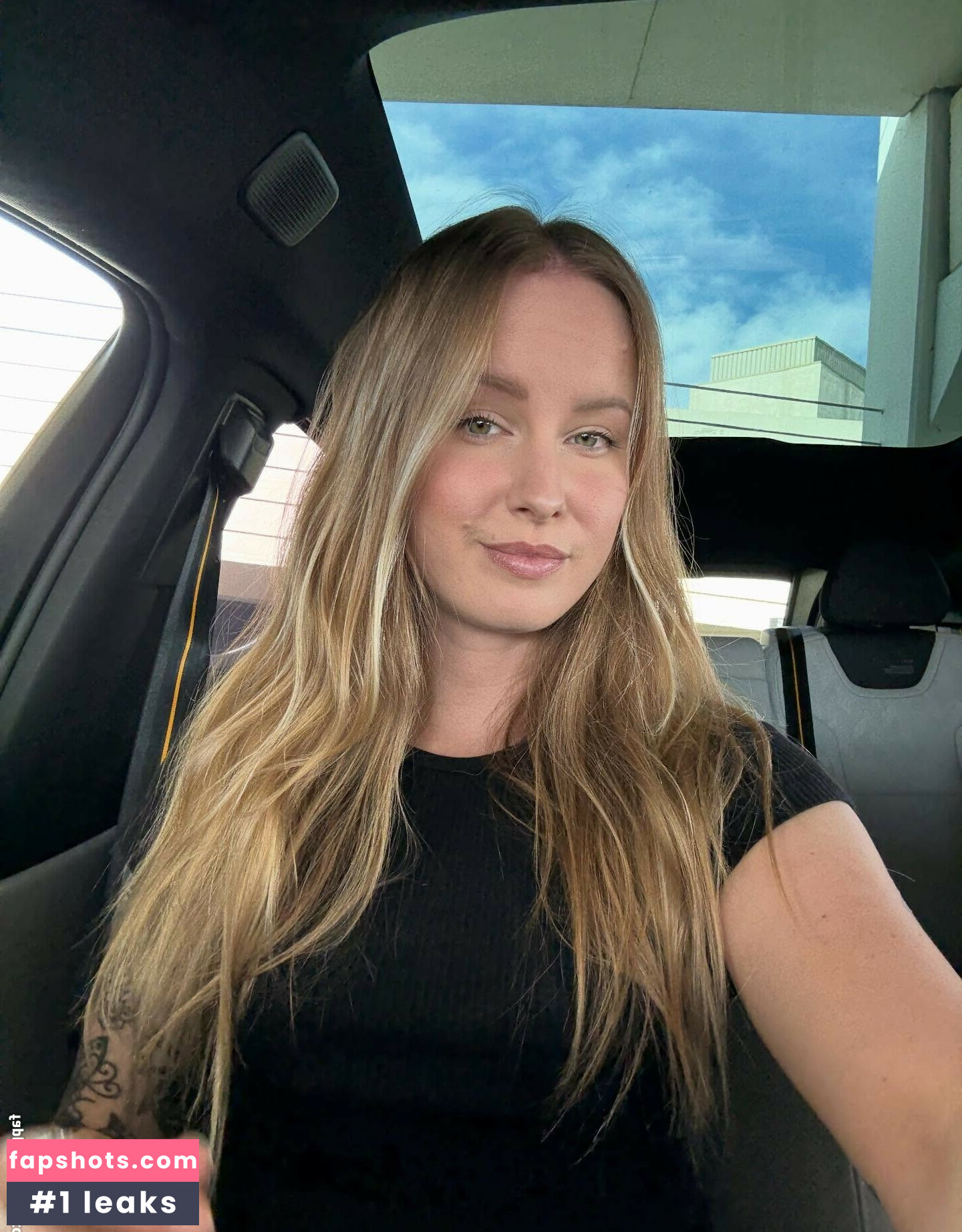 Sonja Reid gallery photo #15