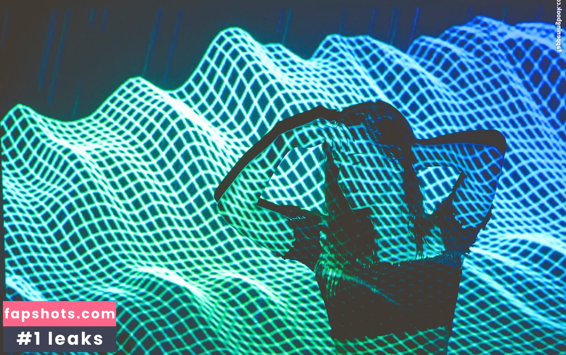 Sonja Reid gallery photo #50