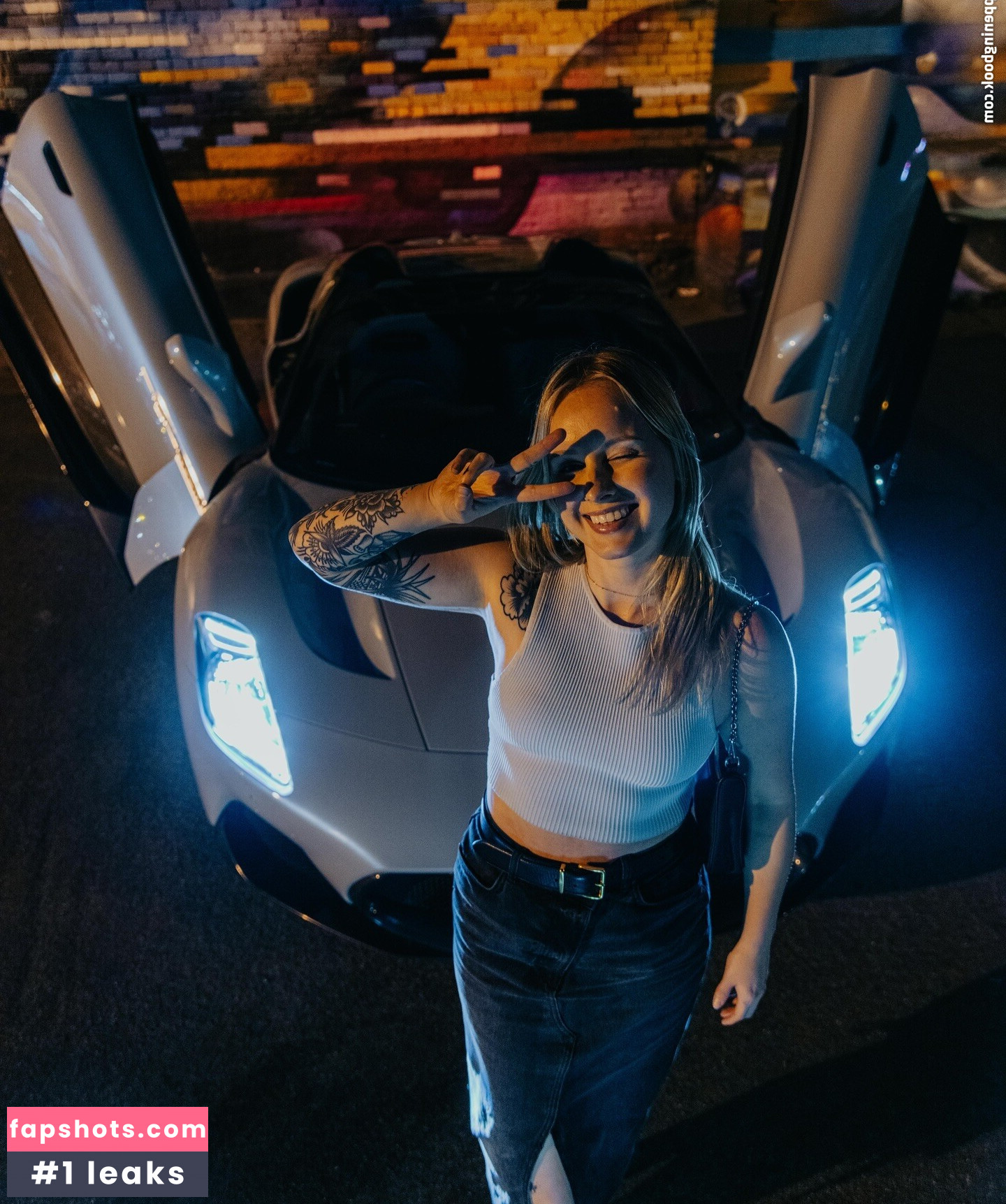 Sonja Reid gallery photo #96