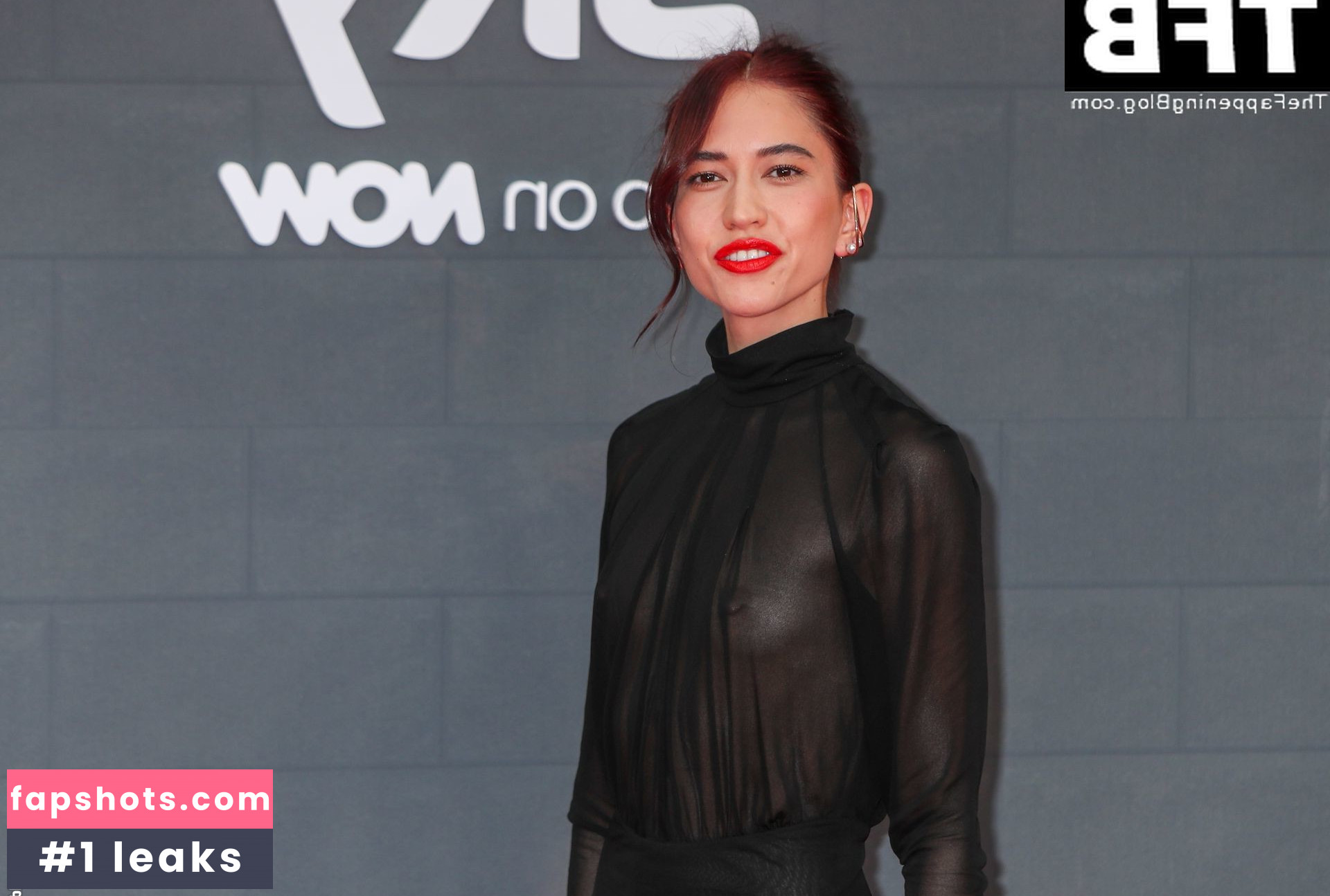 Sonoya Mizuno gallery photo #41