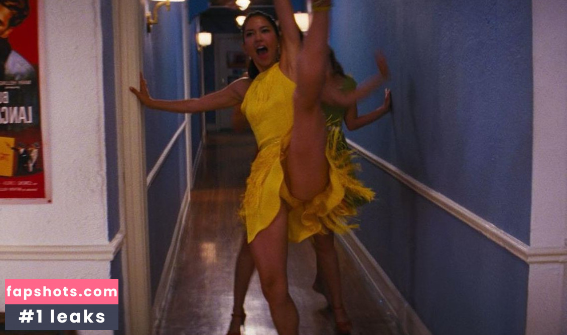 Sonoya Mizuno gallery photo #42