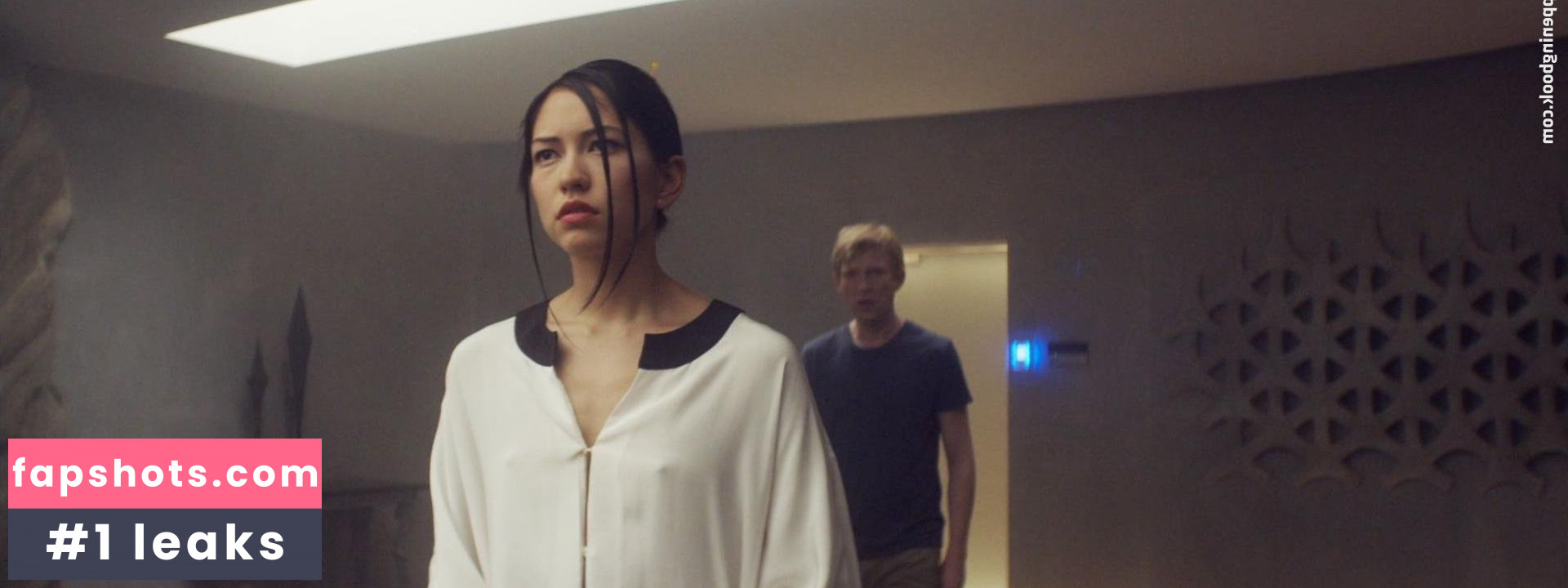 Sonoya Mizuno gallery photo #66