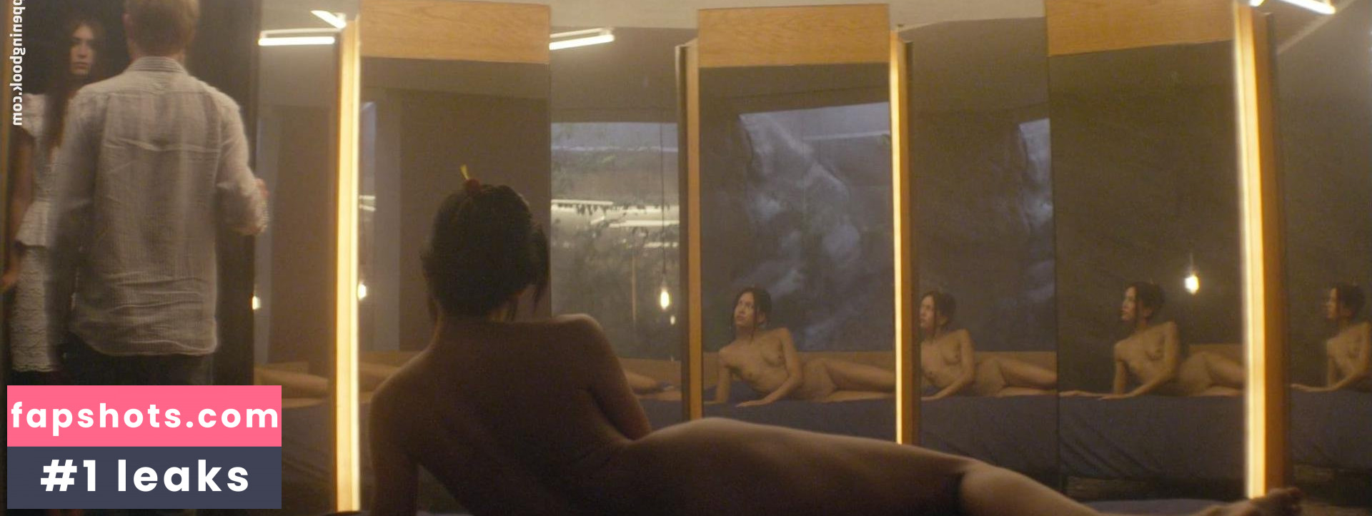 Sonoya Mizuno gallery photo #68