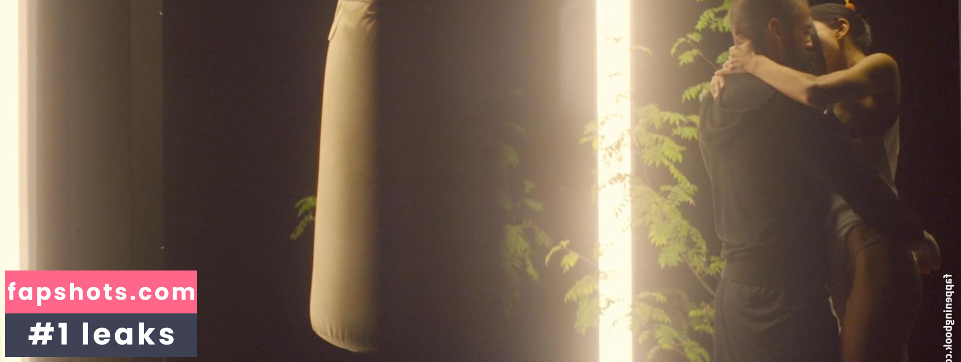 Sonoya Mizuno gallery photo #69