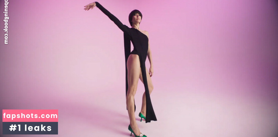 Sonoya Mizuno gallery photo #8