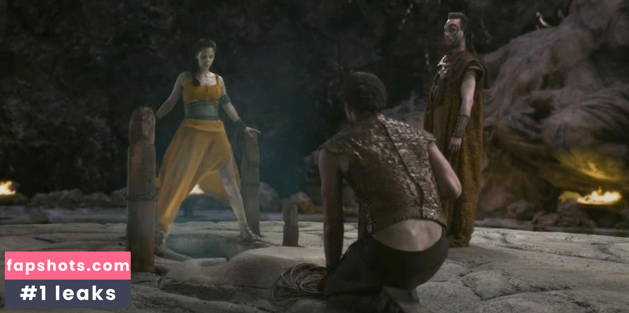 Sonya Cassidy gallery photo #8