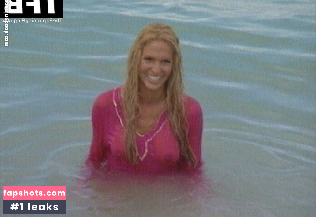 Sonya Kraus gallery photo #120