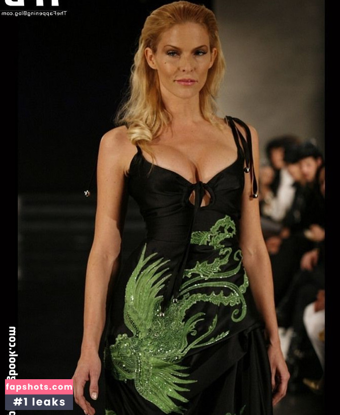 Sonya Kraus gallery photo #121