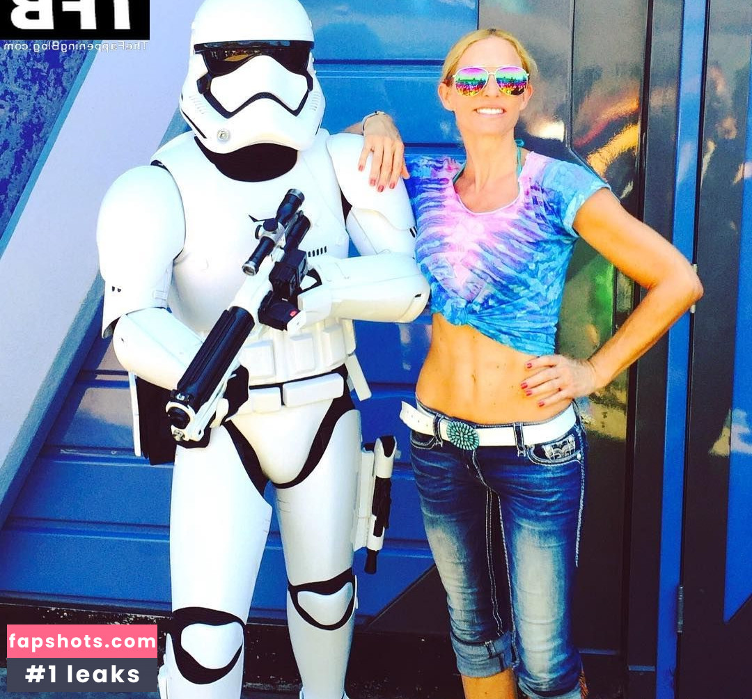 Sonya Kraus gallery photo #144