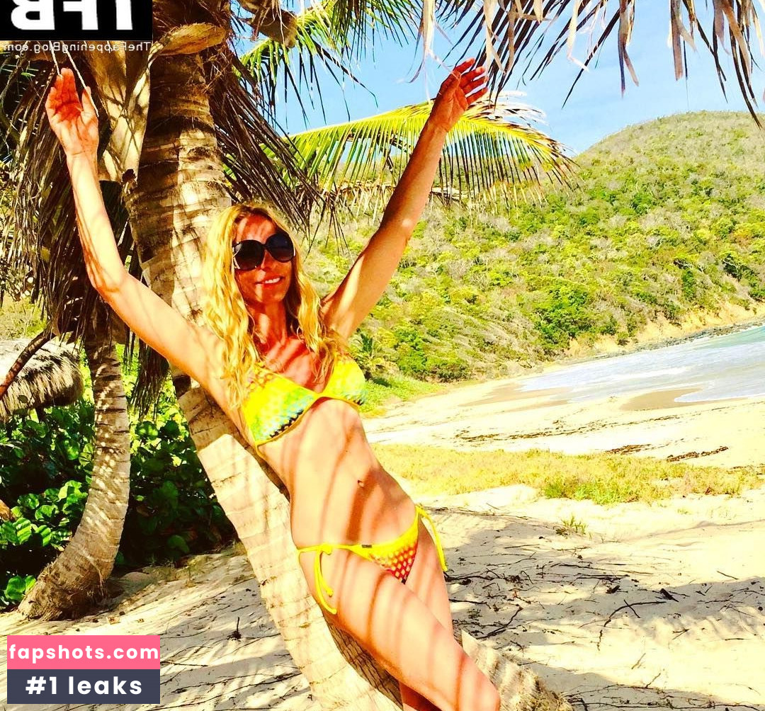 Sonya Kraus gallery photo #154