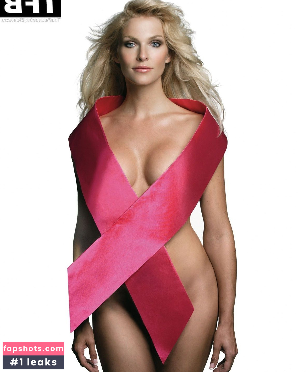 Sonya Kraus gallery photo #209