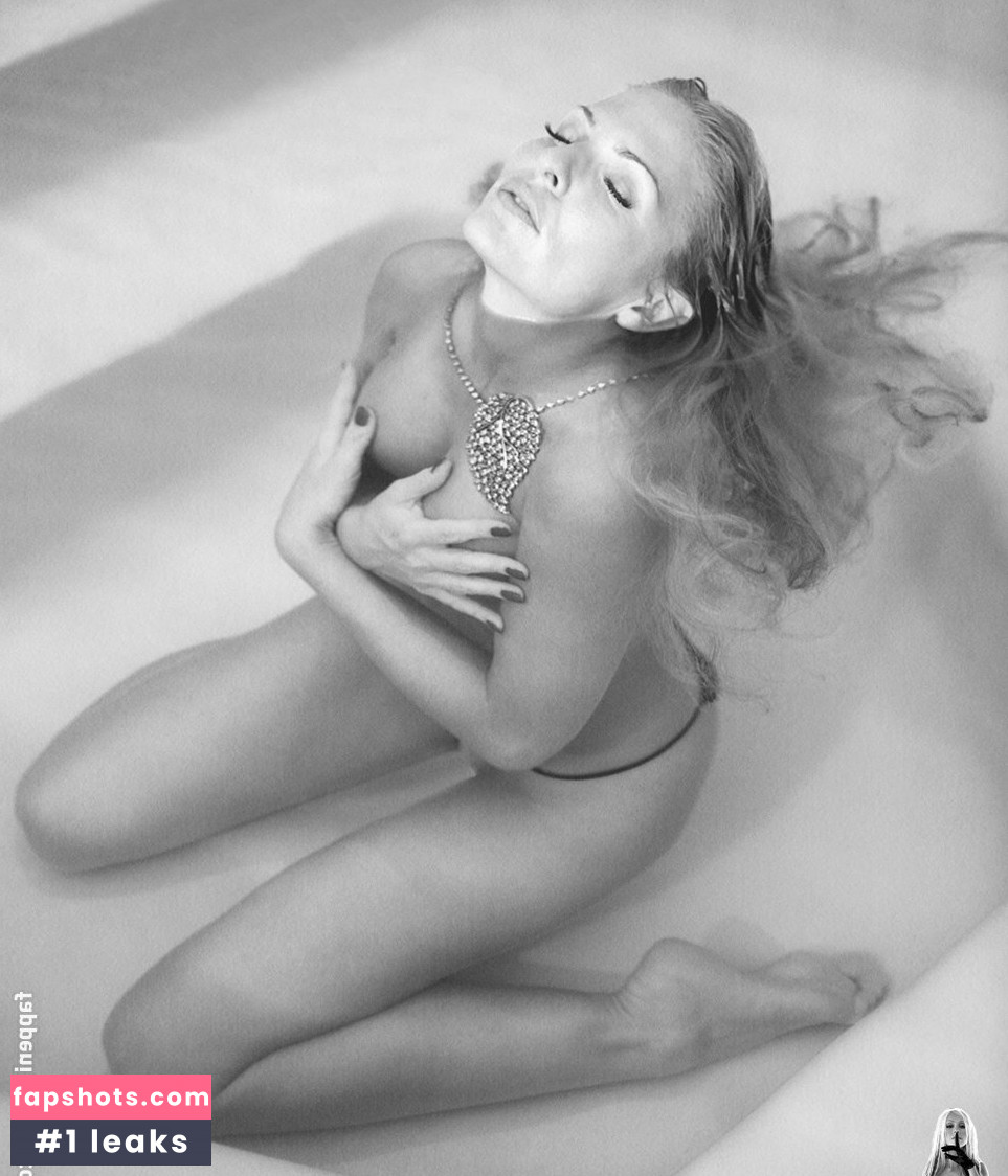 Sonya Kraus gallery photo #330