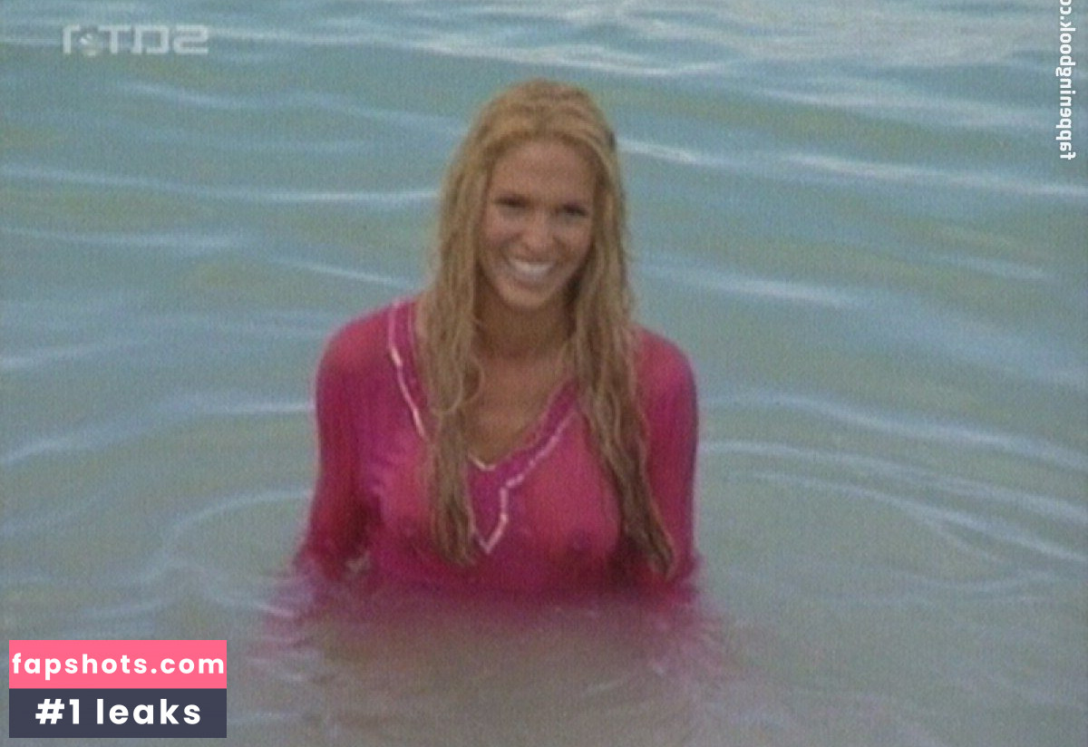 Sonya Kraus gallery photo #344