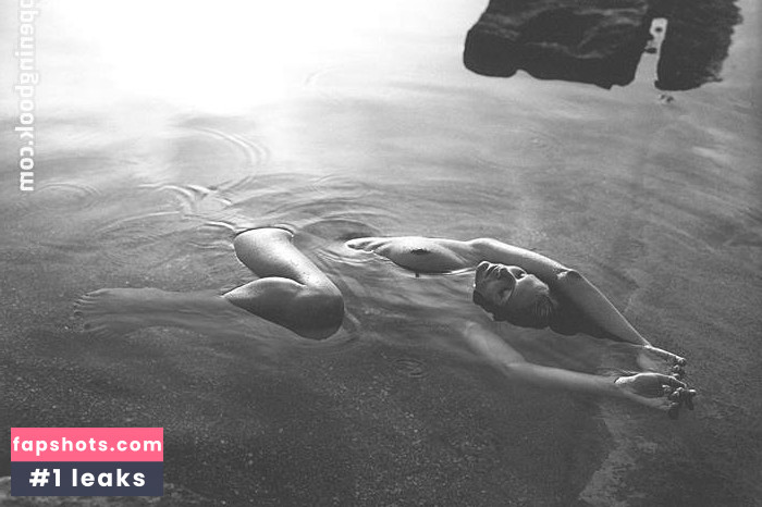 Sonya Kraus gallery photo #375