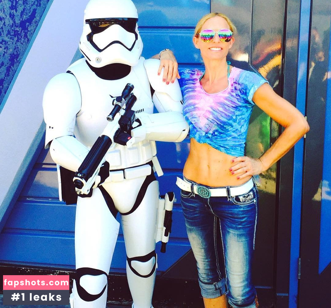 Sonya Kraus gallery photo #520