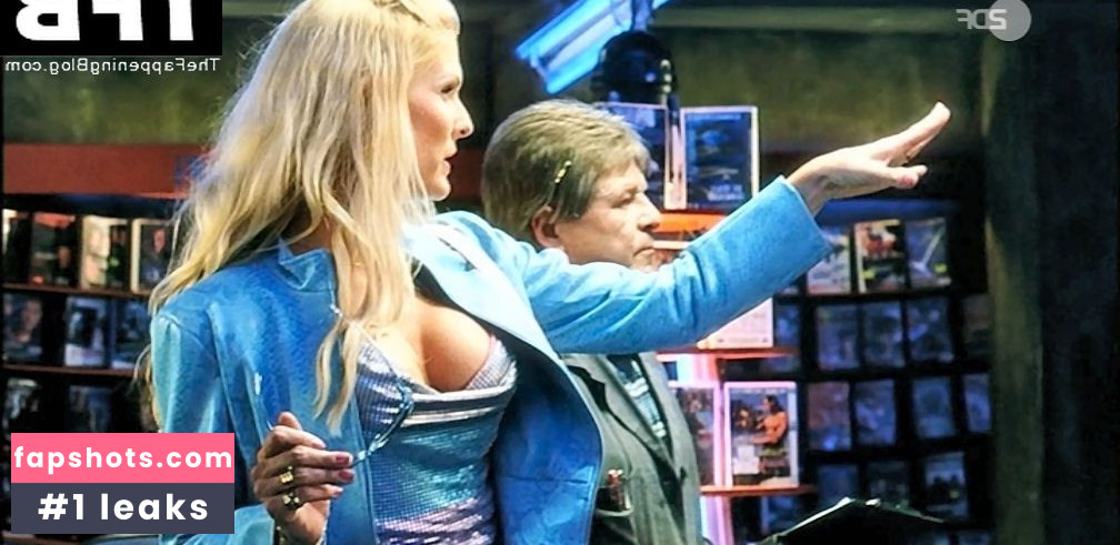 Sonya Kraus gallery photo #66