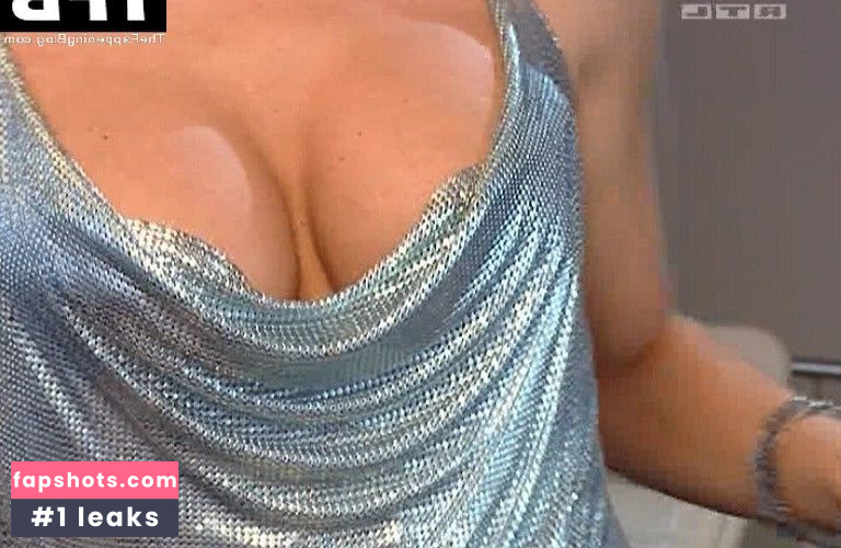 Sonya Kraus gallery photo #71