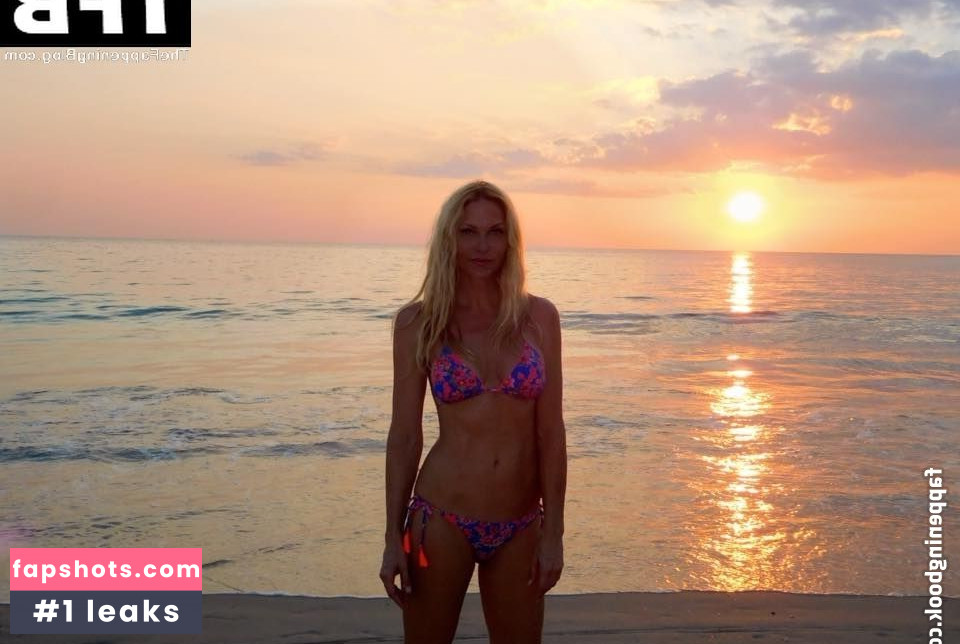 Sonya Kraus gallery photo #95