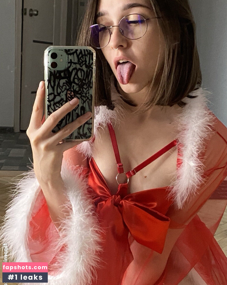 sonya_me gallery photo #35