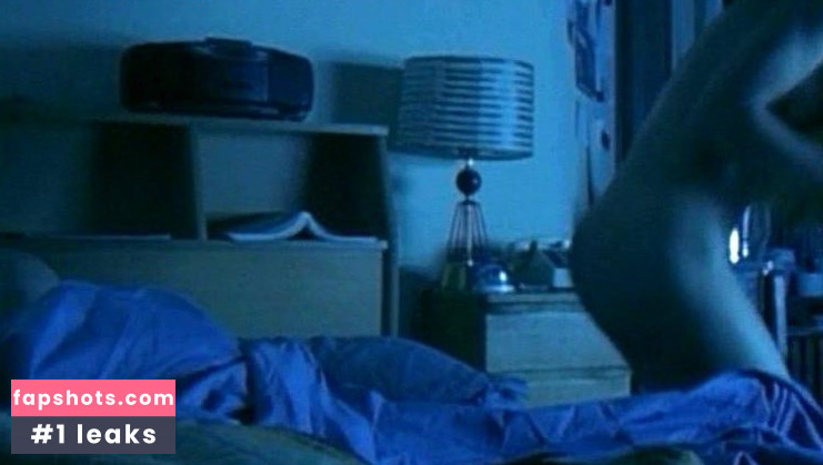 Sook-Yin Lee gallery photo #17