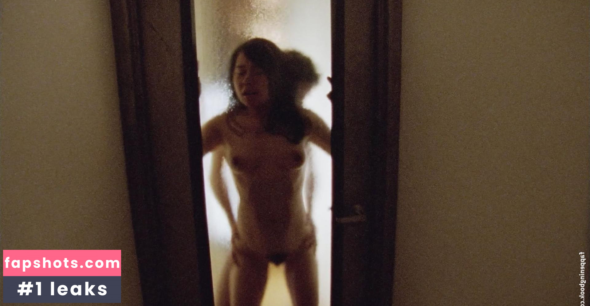 Sook-Yin Lee gallery photo #27