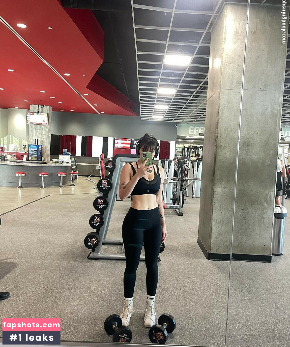 soph8983 gallery photo #16